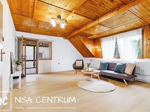 Prodej domu 220 m², pozemek 1945 m²