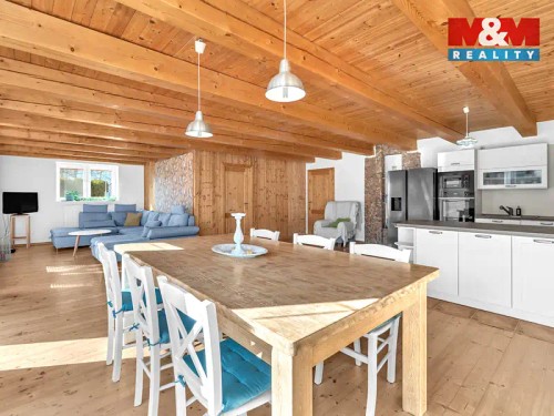 Prodej domu 400 m², pozemek 5480 m²