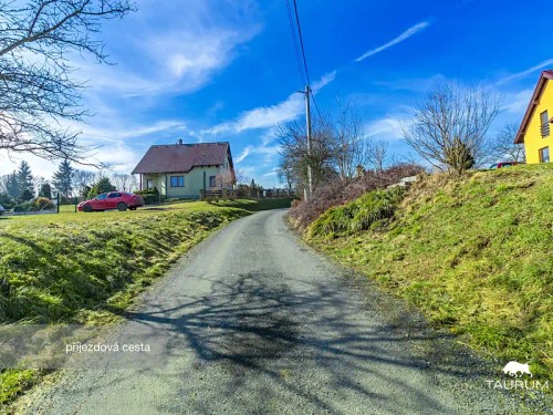 Prodej stavebního pozemku 1798 m²