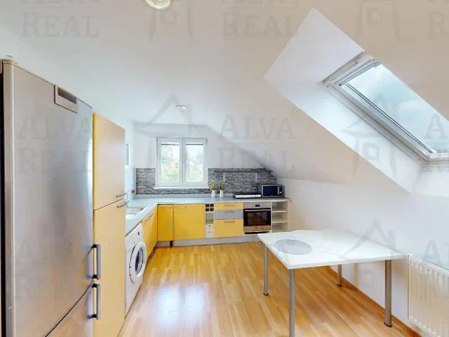 Prodej domu 366 m², pozemek 792 m²