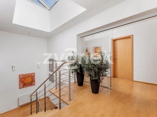 Prodej vily 479 m², pozemek 1503 m²