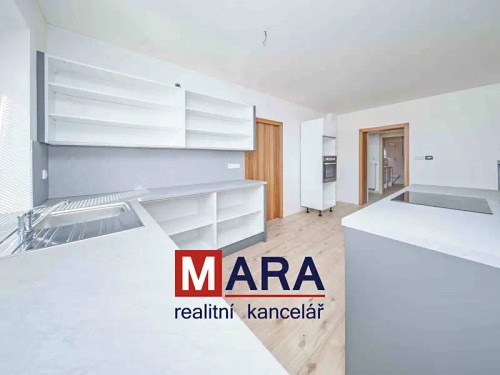 Prodej domu 380 m², pozemek 1417 m²