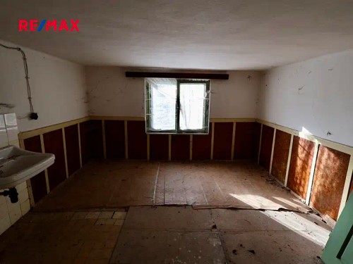 Prodej stavebního pozemku 7880 m²