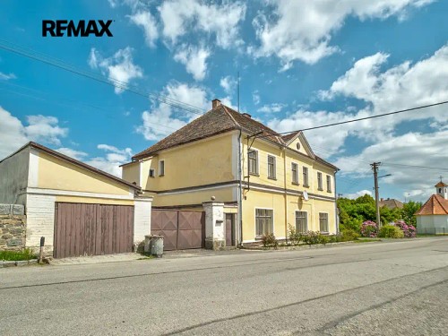 Prodej domu 200 m², pozemek 1223 m²