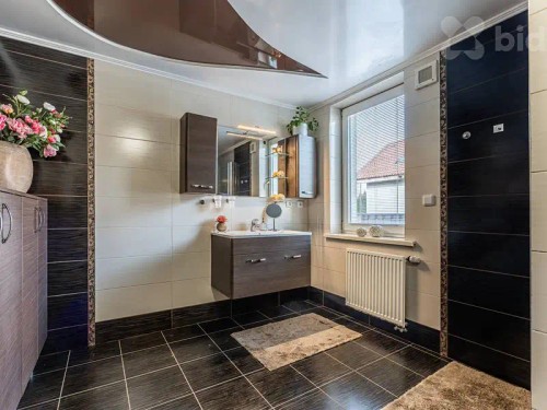Prodej domu 283 m², pozemek 800 m²