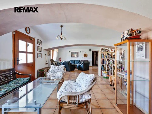 Prodej zemědělské usedlosti 770 m², pozemek 25646 m²