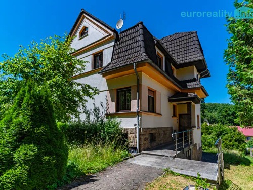 Prodej domu 210 m², pozemek 1068 m²
