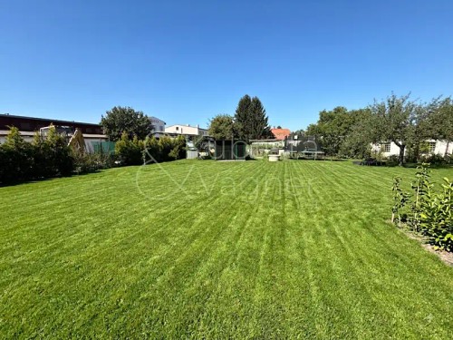Prodej stavebního pozemku 838 m²