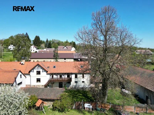 Prodej zemědělské usedlosti 725 m², pozemek 7880 m²