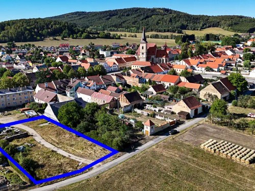 Prodej stavebního pozemku 1961 m²