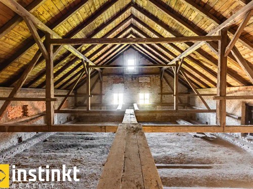 Prodej domu 1200 m², pozemek 1295 m²