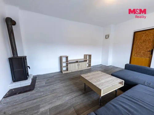 Prodej domu 100 m², pozemek 973 m²