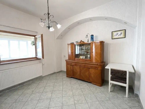 Prodej domu 348 m², pozemek 1200 m²