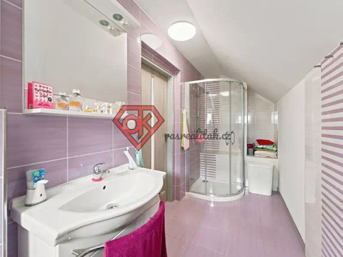 Prodej domu 201 m², pozemek 602 m²