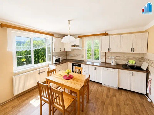 Prodej domu 145 m², pozemek 6115 m²