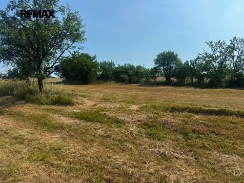 Prodej stavebního pozemku 1112 m²