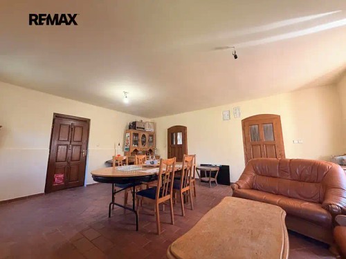 Prodej zemědělské usedlosti 725 m², pozemek 7880 m²