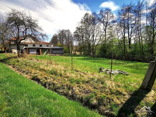 Prodej domu 373 m², pozemek 2498 m²