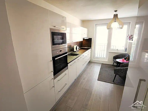 Prodej domu 328 m², pozemek 438 m²