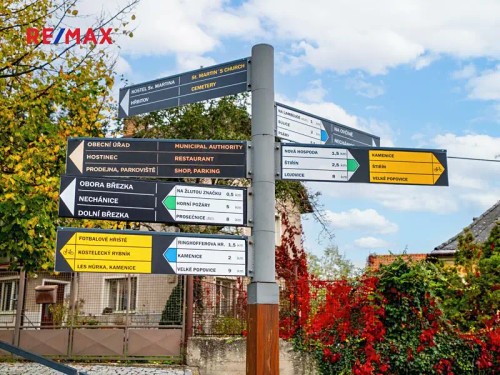 Prodej stavebního pozemku 1212 m²