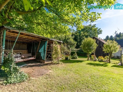 Prodej domu 239 m², pozemek 1610 m²