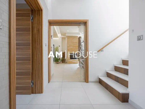 Prodej domu 330 m², pozemek 1277 m²