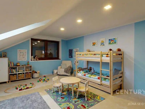 Prodej domu 319 m², pozemek 499 m²