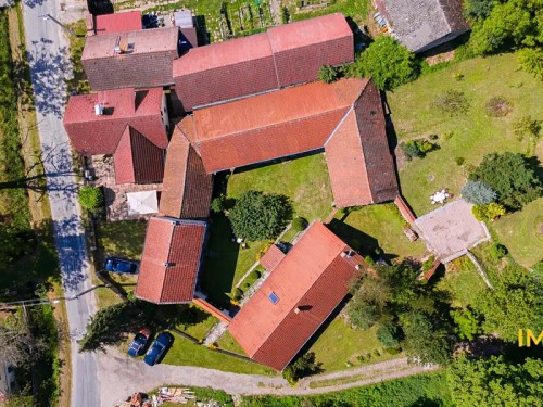 Prodej domu 300 m², pozemek 2937 m²