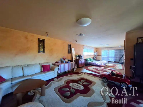 Prodej domu 279 m², pozemek 799 m²