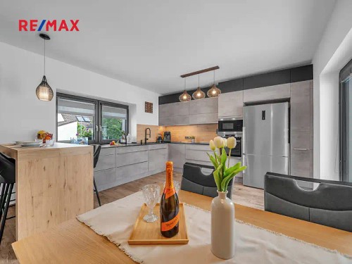 Prodej domu 197 m², pozemek 573 m²