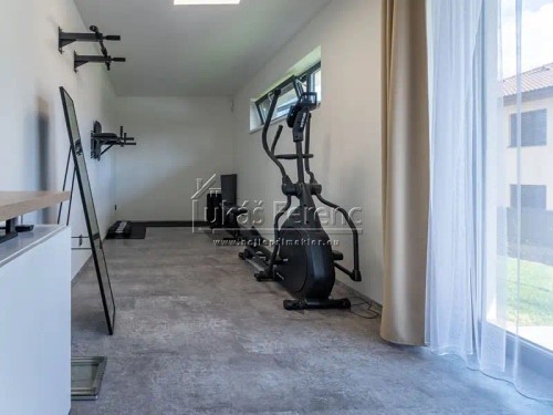 Prodej domu 221 m², pozemek 1950 m²