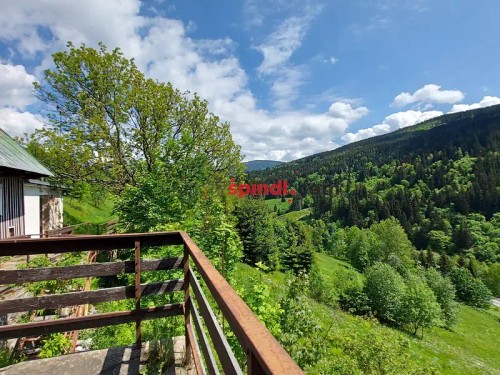 Prodej chalupy 303 m², pozemek 303 m²