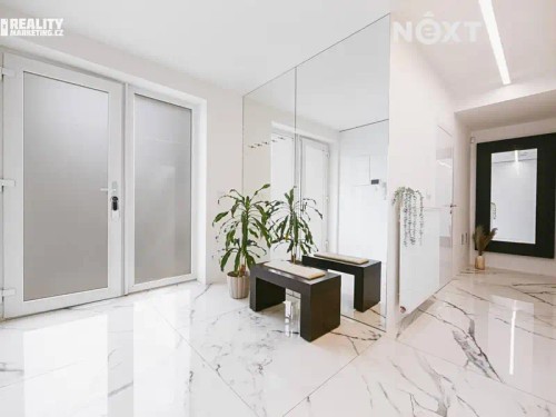 Prodej domu 382 m², pozemek 850 m²