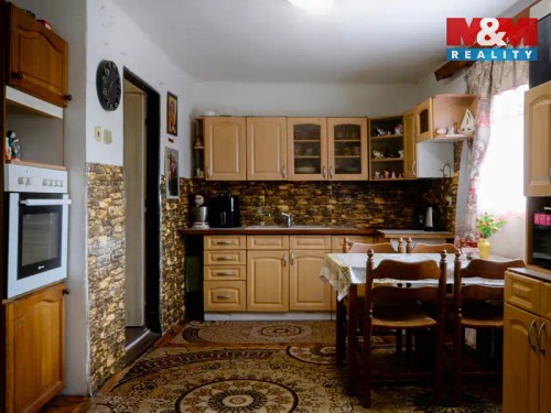 Prodej domu 280 m², pozemek 596 m²