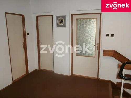 Prodej domu 200 m², pozemek 1075 m²
