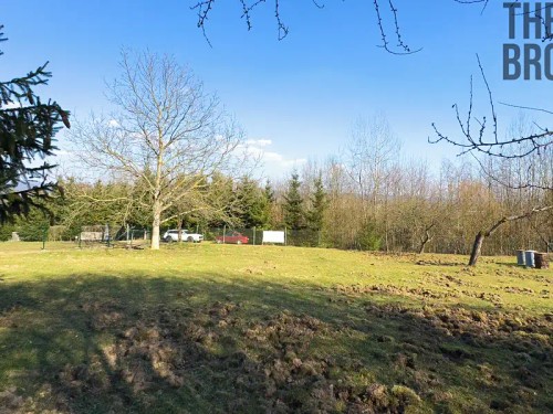 Prodej stavebního pozemku 2215 m²