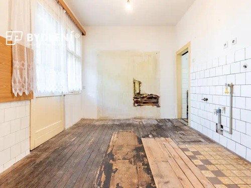 Prodej domu 360 m², pozemek 587 m²