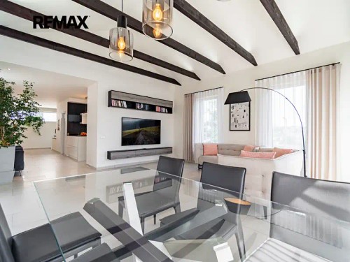 Prodej domu 233 m², pozemek 1279 m²