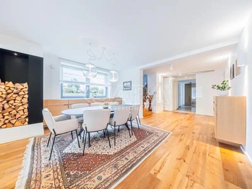 Prodej domu 420 m², pozemek 1538 m²