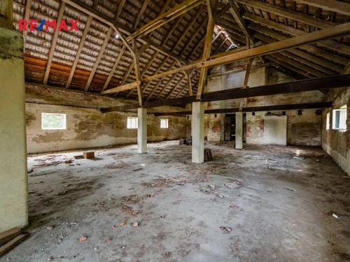 Prodej zemědělské usedlosti 830 m², pozemek 978 m²