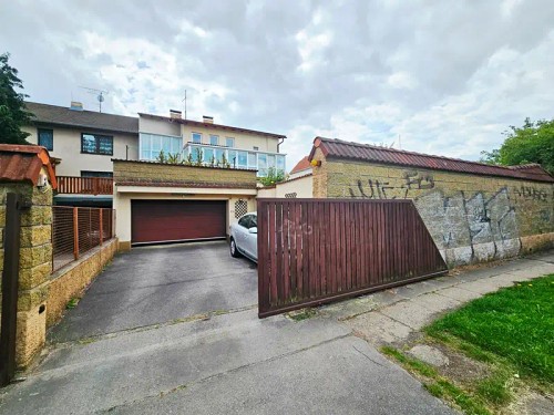Prodej domu 330 m², pozemek 505 m²