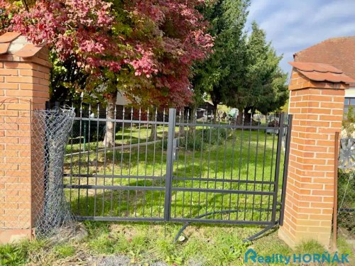 Prodej stavebního pozemku 2813 m²