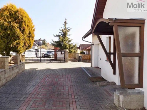 Prodej domu 190 m², pozemek 1140 m²