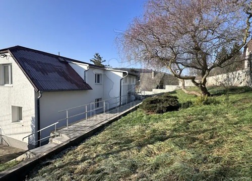 Prodej domu 221 m², pozemek 992 m²