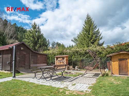 Prodaná  chata 95 m², pozemek 702 m²