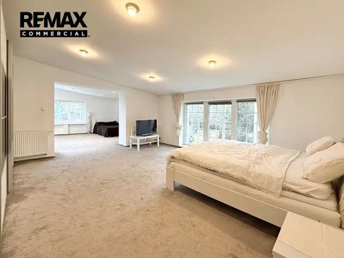 Prodej vily 355 m², pozemek 905 m²