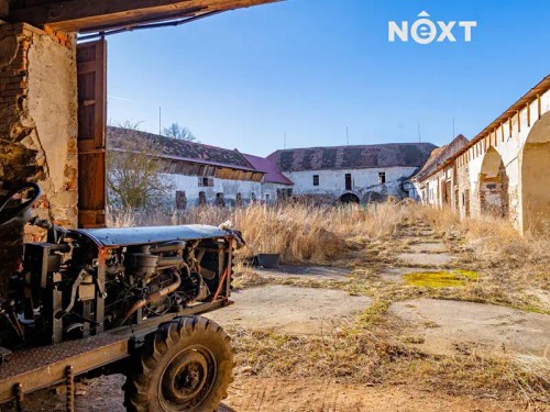 Prodej zemědělské usedlosti 1400 m², pozemek 9526 m²