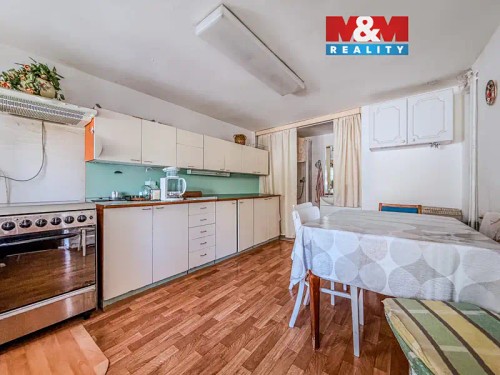 Prodej domu 200 m², pozemek 928 m²