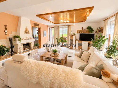 Prodej domu 400 m², pozemek 1032 m²