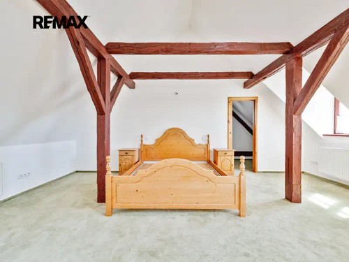 Prodej domu 372 m², pozemek 5995 m²